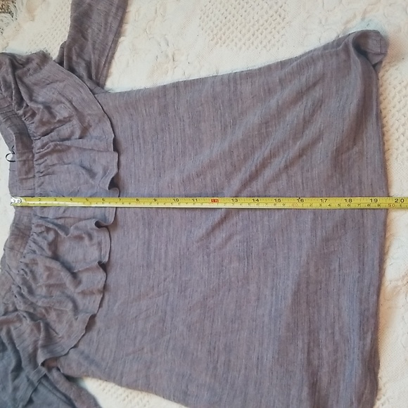 Size small 3/4 sleeve Dolan Left Coast Collection boat neck ruffle top - Picture 5 of 5